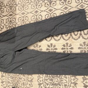 Figs Men's Charcoal Cargo Pants
